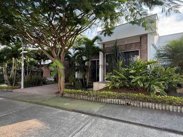 Hermosa casa campestre en venta Armenia Quindío vía La Tebaida