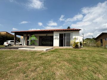 Se vende casa campestre en Armenia Quindío
Vía El Caimo La Tebaida