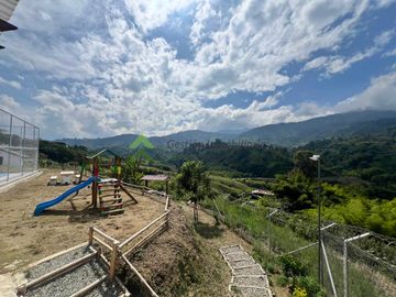 Se vende casa en el Norte de Armenia Quindío en conjunto cerrado