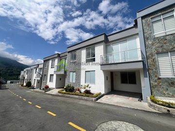 Se vende casa en el Norte de Armenia Quindío en conjunto cerrado