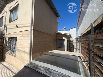Casa en Venta en Eyzaguirre - Sgto. Menadier P.A.