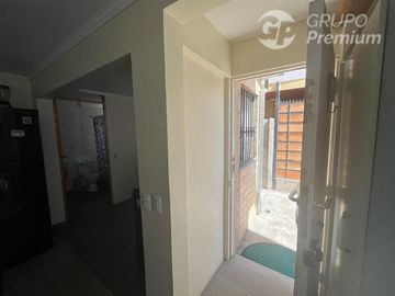 Casa en Venta en Eyzaguirre - Sgto. Menadier P.A.