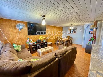 Casa en Venta en 2 casas en Marga Marga , Quilpué