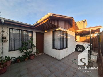 Casa en Venta en Pasaje La Puntilla con Cuatro Poniente C2J