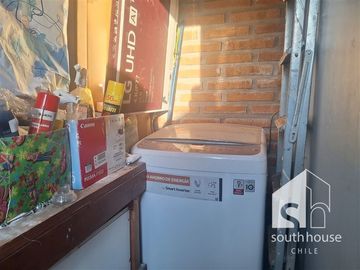 Casa en Venta en Pasaje La Puntilla con Cuatro Poniente C2J
