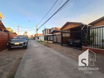Casa en Venta en Pasaje La Puntilla con Cuatro Poniente C2J