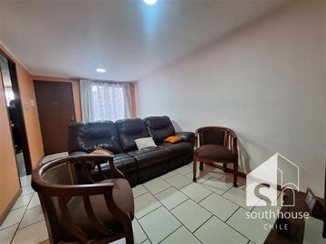 Casa en Venta en Pasaje La Puntilla con Cuatro Poniente C2J