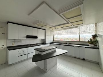 Residencial La Perla Departamento en venta en Bosques de las Lomas