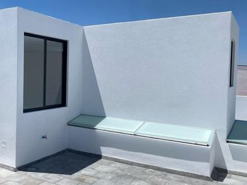 Casa en  venta de 3 recamaras en Angelopolis, Parque Veracruz.