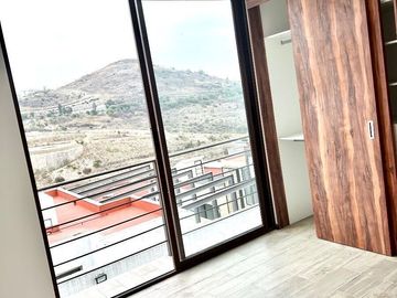 ESTRENA EXTRAORDINARIA CASA EN VENTA, FRACC. ALTUS LAGO ESMERALDA.