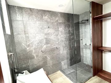 ESTRENA EXTRAORDINARIA CASA EN VENTA, FRACC. ALTUS LAGO ESMERALDA.