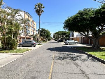 Casa en  venta en Jirón Batallón Callao Sur, Santiago de Surco