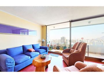 Departamento vistas libres frente plaza Las Lilas