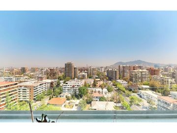 Departamento vistas libres frente plaza Las Lilas