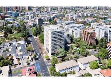 Departamento vistas libres frente plaza Las Lilas