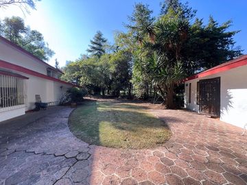 Casa en Venta como Terreno, Club de Golf Hacienda