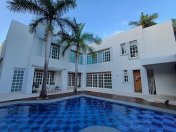 CASA EN VENTA EN RESIDENCIAL VILLA MAGNA EN CANCUN COLDWELL BANKER