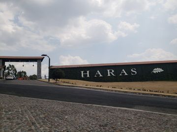 Venta de Terreno en Haras del Bosque 200m2 CAVALLS II