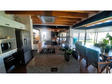 Casa en renta en Santa María Pipioltepec Valle de Bravo