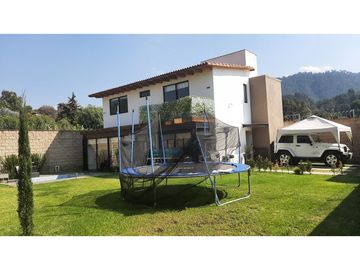 Casa en renta en Santa María Pipioltepec Valle de Bravo