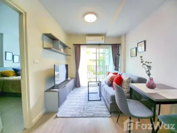 Beautiful 1 Bedroom with Pool and Garden view