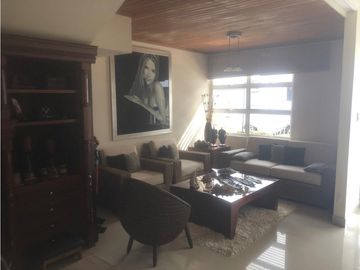 CASA DISPONIBLE EN VENTA / CENTRO DE LA CIUDAD