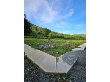 VENDO  LOTE EN BRISAS DEL RIO EN SALONICA, RIOFRIO