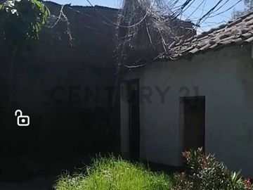 SE VENDE CASA COMO TERRENO  A  2 MIN PLAZA DE ARMAS DE HUAMANGA