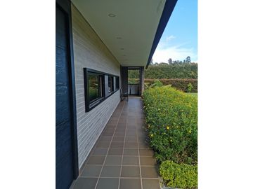 Venta  de Casa Campestre en el Retiro
