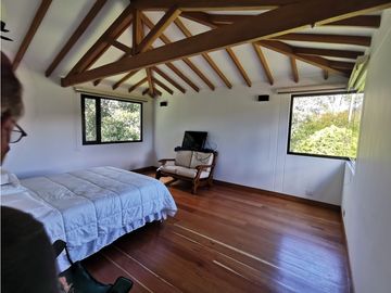 Venta  de Casa Campestre en el Retiro