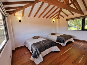 Venta  de Casa Campestre en el Retiro