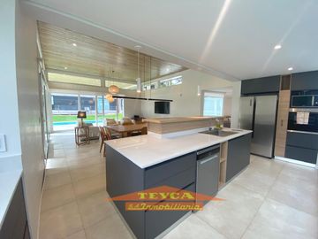 Casa en alquiler temporario 2025