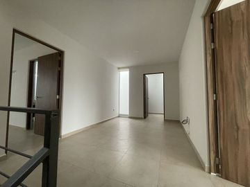 CASA EN VENTA EN HUGH GARDENS ZIBATA QUERETARO