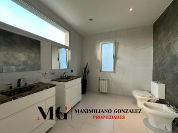Casa en venta y alquiler, 5 ambientes. Terralagos, Canning.