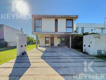 Casa en venta el Quimilar 5 ambientes POSIBLE APTO BANCO - CONSULTAR