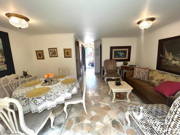Venta Casa De 3 Niveles En Belén La Mota