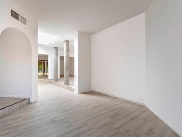 Se Vende Hermosa Casa Campestre En Condominio Exclusivo De Pance.con L1000 M2de Lote.