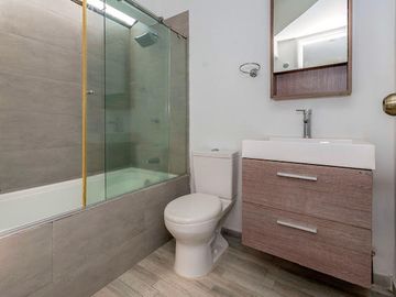Se Vende Hermosa Casa Campestre En Condominio Exclusivo De Pance.con L1000 M2de Lote.