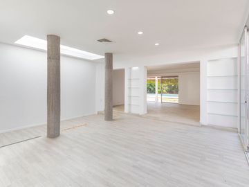 Se Vende Hermosa Casa Campestre En Condominio Exclusivo De Pance.con L1000 M2de Lote.