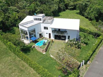 Hermosa casa exclusivo Condominio de Jamundí al sur de Cali