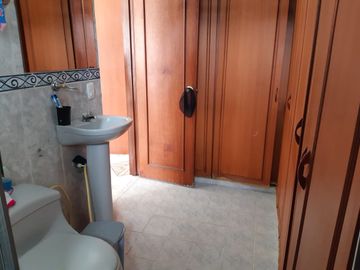 Vendo Casa de 3 niveles, barrio Caney, Sur de Cali - Valle