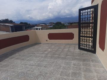 Vendo Casa de 3 niveles, barrio Caney, Sur de Cali - Valle