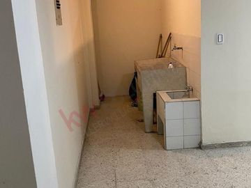 *Rebajada * Venta Casa Prados De Limonar 460 Milones, Dos Pisos Construídos Con Posibilidad De Ampliación Hasta 4 Más Terraza. 260 Mts Construídos.