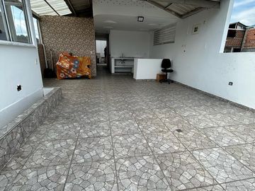 EN VENTA APARTAMENTO PH LOS ANDES LA RIVERA
