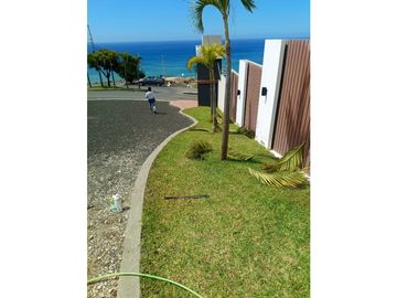 Vendo hermoso terreno vista al mar en Santa Marianita.