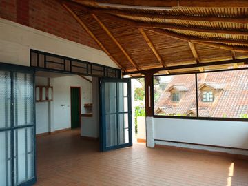 Se Vende Casa Campestre En Condominio, Con Vista Al Lago Calima