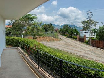 Vendo Casa Campestre En Jamundi, Colombia, En Parcelacion Miravalle