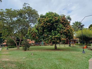 Venta Hermosa Casa Campestre En La Herreria, En El Castillo Jamundi