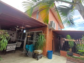 Venta Hermosa Casa Campestre En La Herreria, En El Castillo Jamundi