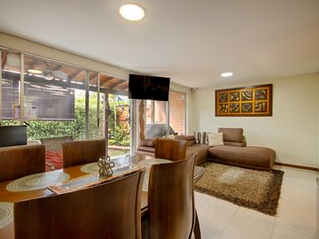 Cali, Vendo Casa Conjunto Hacienda Del Alferez Ciudad Jardín